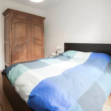 Bright And Spacious Near Montparnasse Station Apartment Paris